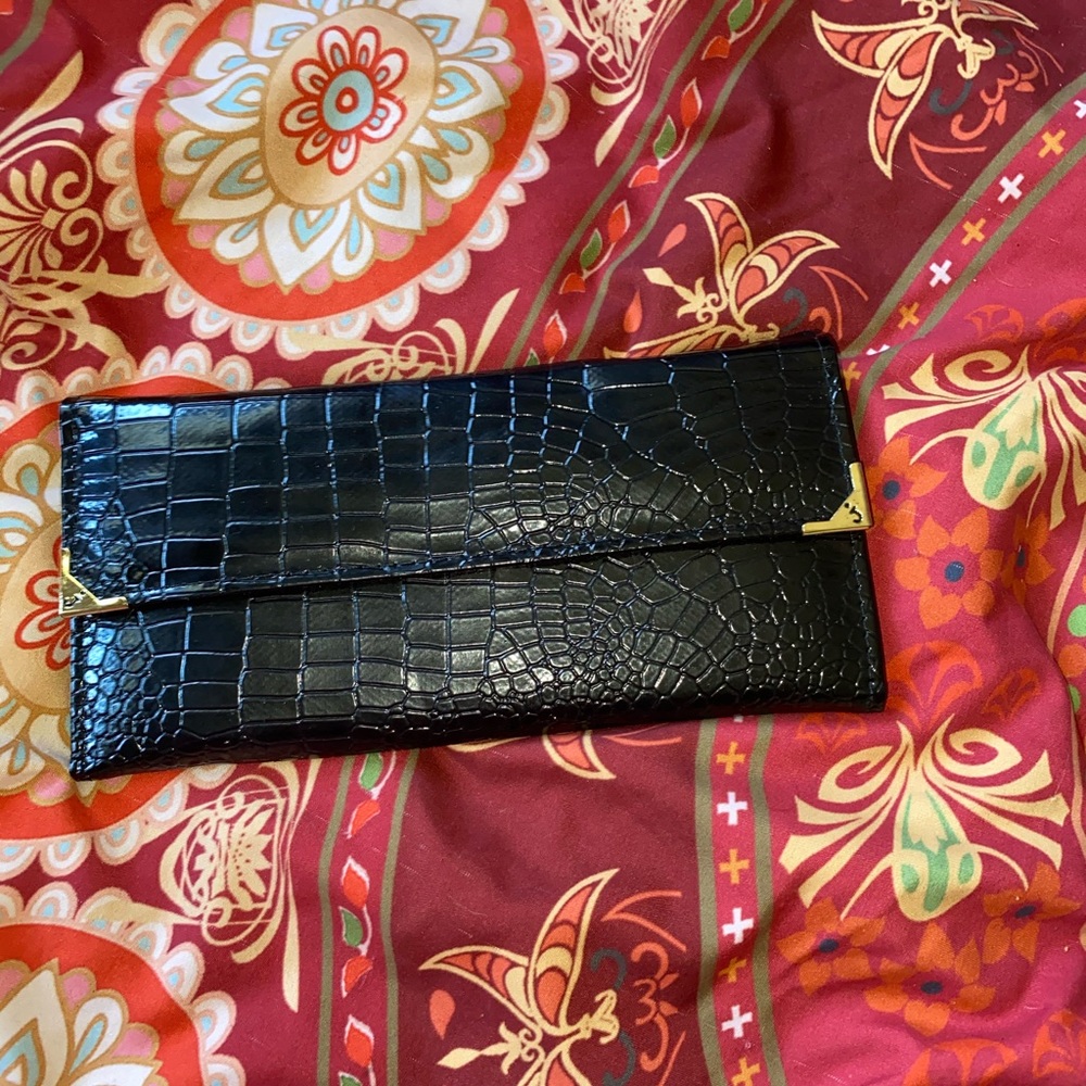 Black wallet